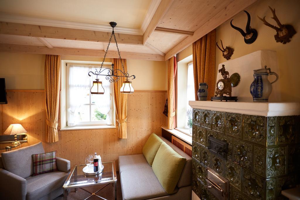 Hotel Edelweiss Garni Гармиш-Партенкирхен Экстерьер фото