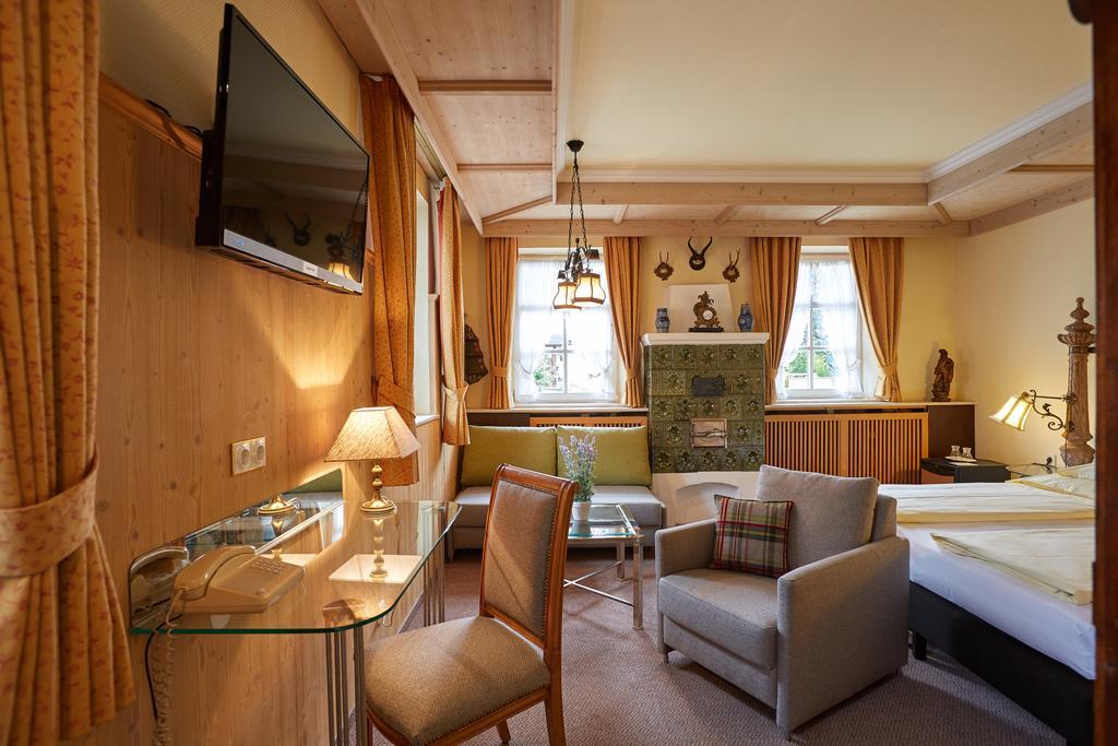 Hotel Edelweiss Garni Гармиш-Партенкирхен Экстерьер фото