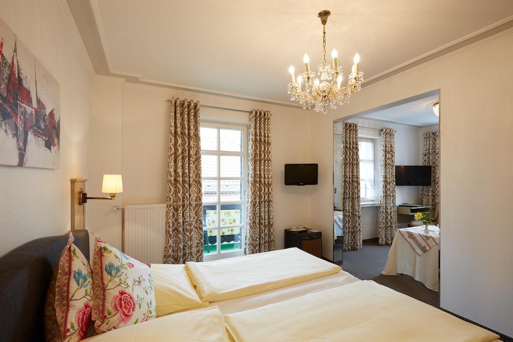 Hotel Edelweiss Garni Гармиш-Партенкирхен Экстерьер фото