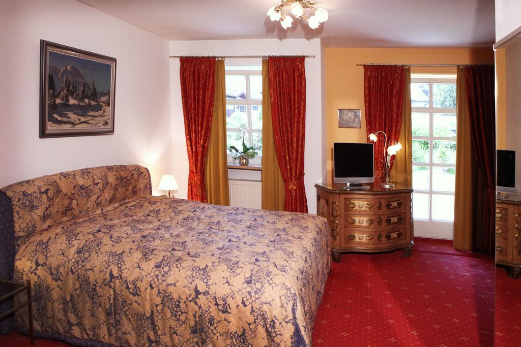 Hotel Edelweiss Garni Гармиш-Партенкирхен Номер фото