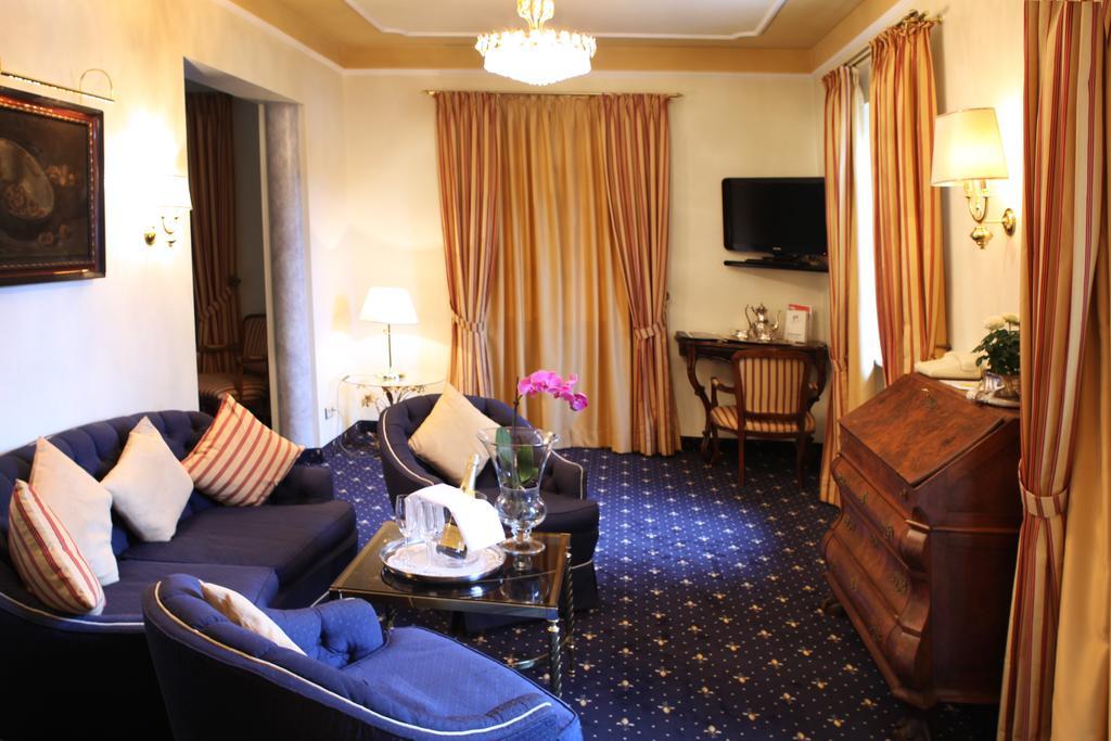 Hotel Edelweiss Garni Гармиш-Партенкирхен Номер фото